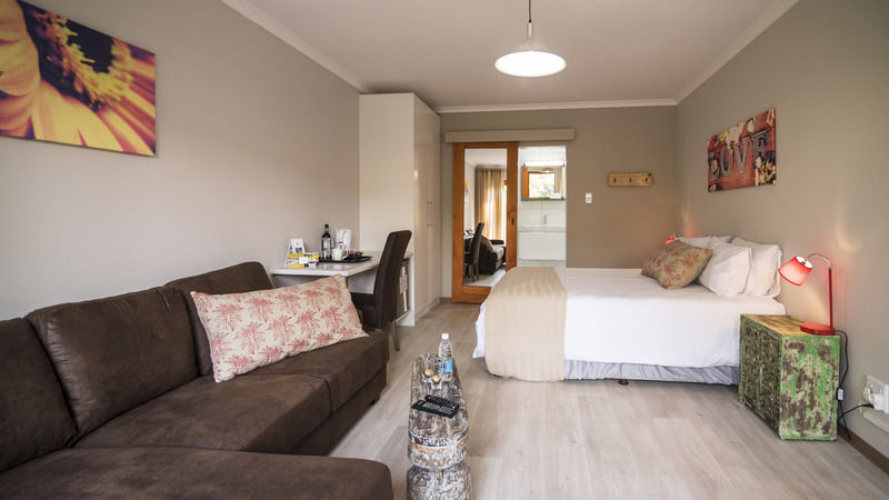 Organic Stay Guesthouse Swakopmund Bagian luar foto